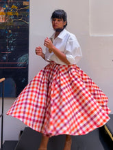 Entre cuadros midi Skirt